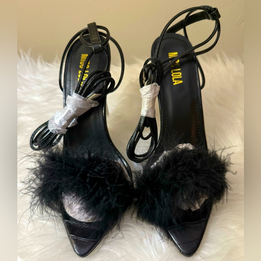New Miss Lola Fur Heels Size 7.5